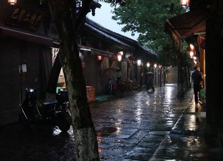 夏季服装店